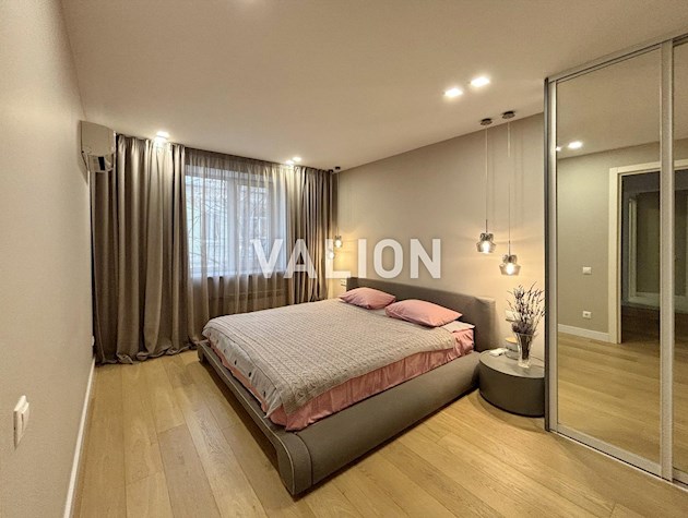 Продажа двух смежных 3-комнатных квартир в Подольском районе, ул. Константиновская, 51 центр Подола. Без комиссии