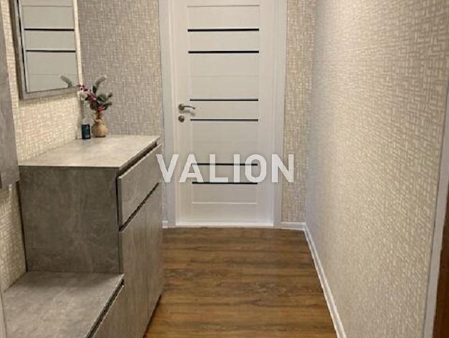 Продам 2-х комнатную квартиру ул. генерала Геннадия Воробьева 8а Соломенский р-н