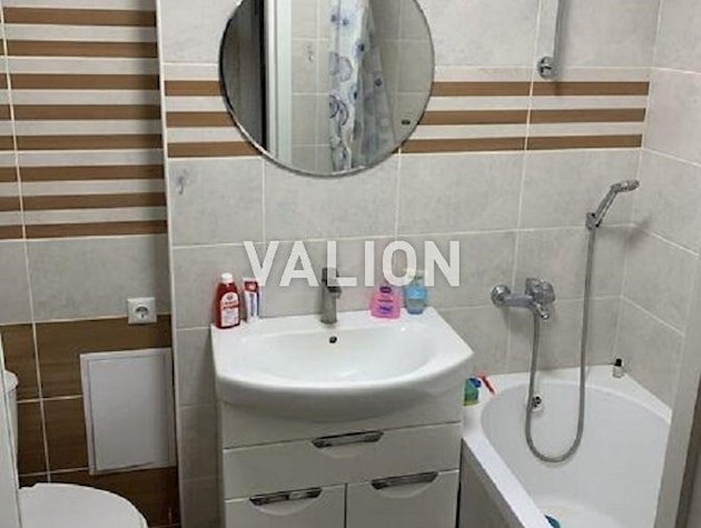 Продам 2-х комнатную квартиру ул. генерала Геннадия Воробьева 8а Соломенский р-н