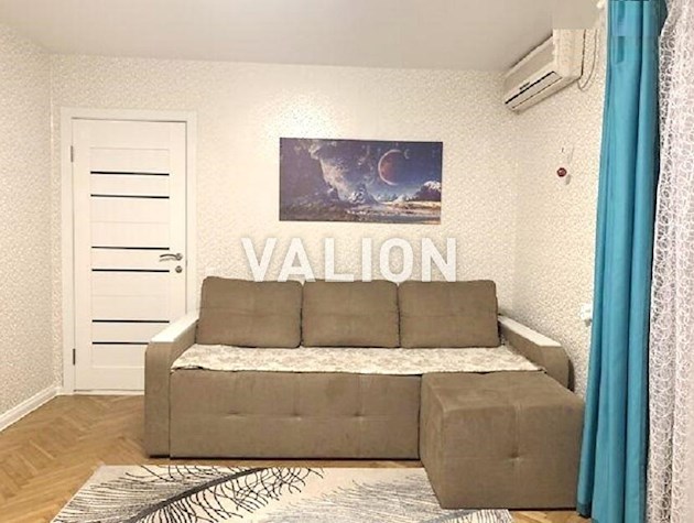 Продам 2-х комнатную квартиру ул. генерала Геннадия Воробьева 8а Соломенский р-н