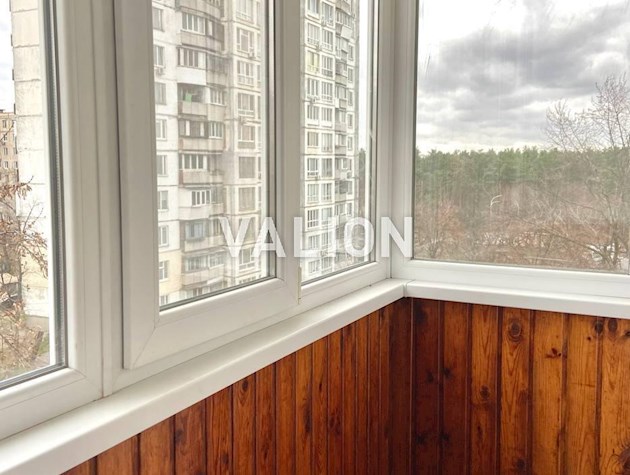 Продажа 3-комнатной квартиры ул. Кубанской Украины, 53