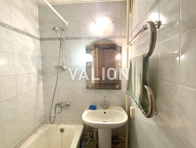 Продажа 3-комнатной квартиры ул. Кубанской Украины, 53