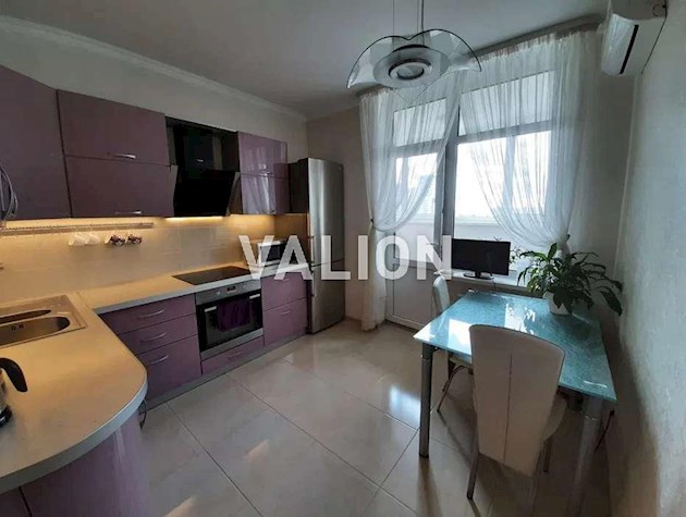 Продажа 3-к квартиры ул Сикорского 4д, метро Сырец