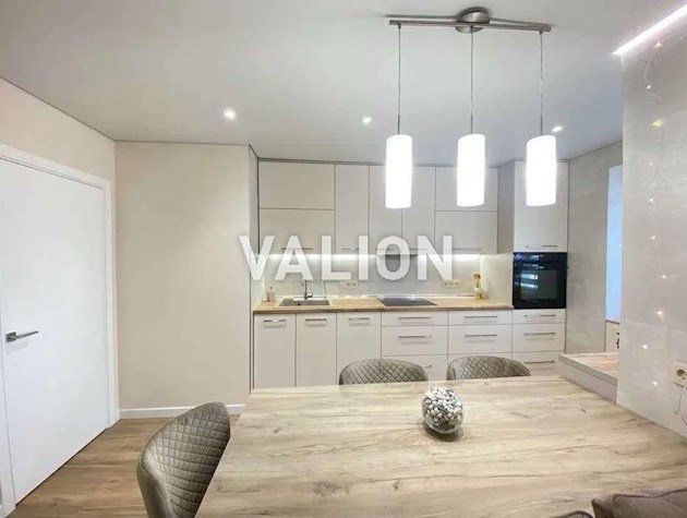 Продажа 2-к квартиры ул. Юрия Ильенко 5