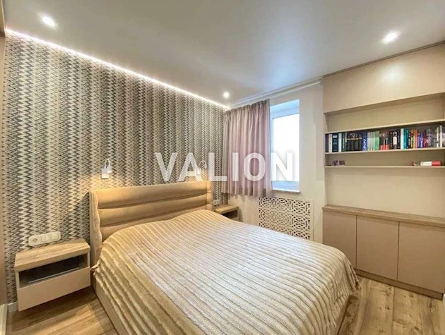 Продажа 2-к квартиры ул. Юрия Ильенко 5