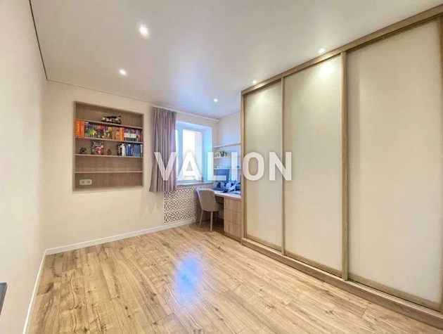 Продажа 2-к квартиры ул. Юрия Ильенко 5