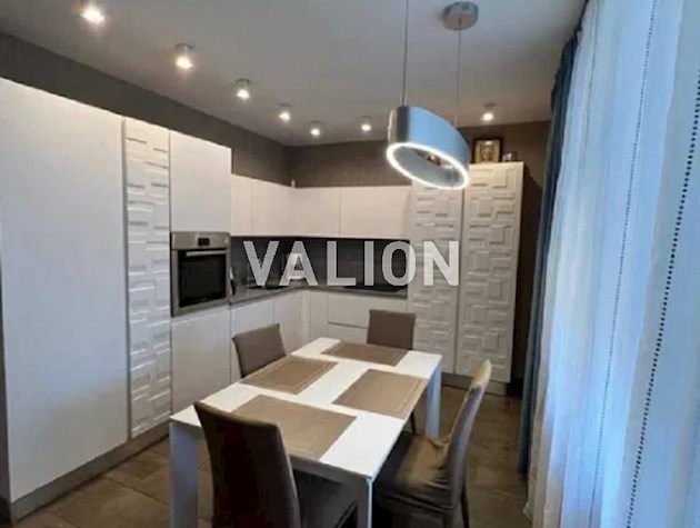 Продажа 3 комнатной квартиры по ул. Шумского 3г