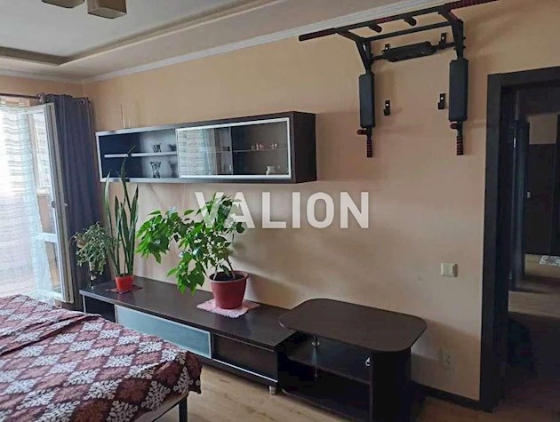 Продаж 2-к квартири вул. Урлівська 3а