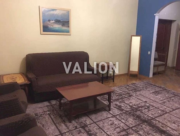 Продаж 3-к квартири вул. Богдана Хмельницького, 10 Центр, метро Театральна