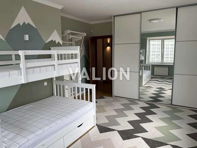 Продаж 3-кімнатної квартири на вул.Лєскова, 1а