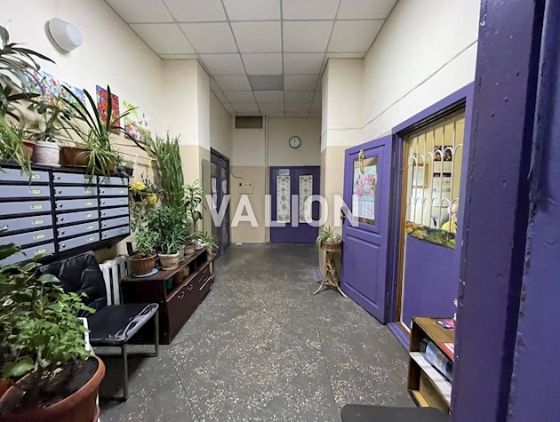 БЕЗ %. Продаю простору 3 кімнатну квартиру за адресою вул. Ушинського, 25а, Солом’янський район.