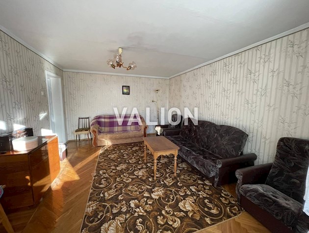 БЕЗ %. Продаю простору 3 кімнатну квартиру за адресою вул. Ушинського, 25а, Солом’янський район.