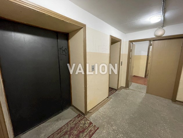 БЕЗ %. Продаю простору 3 кімнатну квартиру за адресою вул. Ушинського, 25а, Солом’янський район.