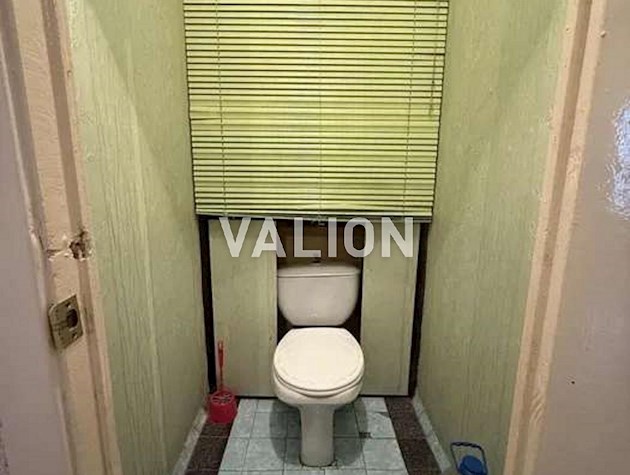 Продаж 4-кімнатної квартири на вул.Ревуцького, 18а