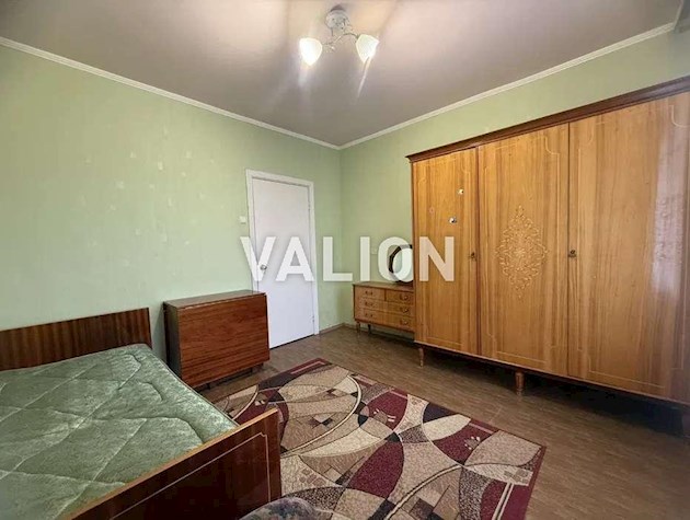 Продаж 4-кімнатної квартири на вул.Ревуцького, 18а