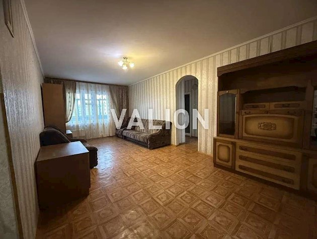 Продаж 4-кімнатної квартири на вул.Ревуцького, 18а