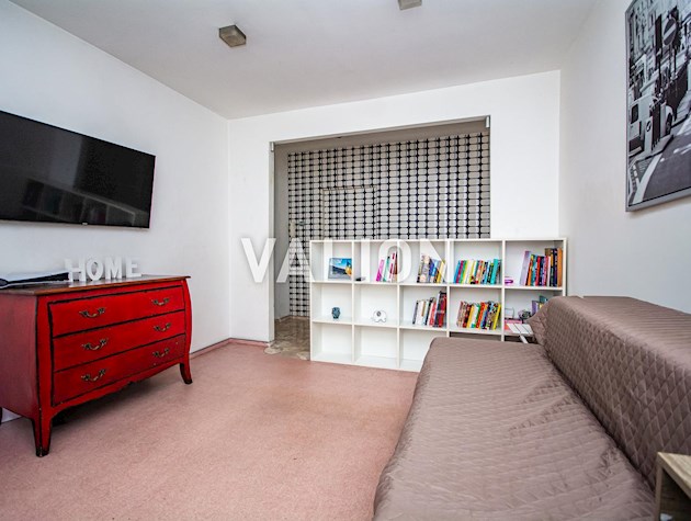 Продажа 2к квартиры с ремонтом по ул. Вишняковская 5 (Дарницкий р-н Левый берег)