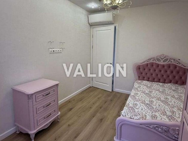 Продажа 5-к квартиры ул. Шелуденко 1a