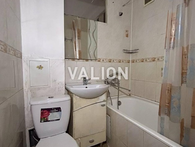 Продажа 1 ком. квартиры в жилом состоянии, 2 этаж, ул. Межевая, 19б. Виноградарь