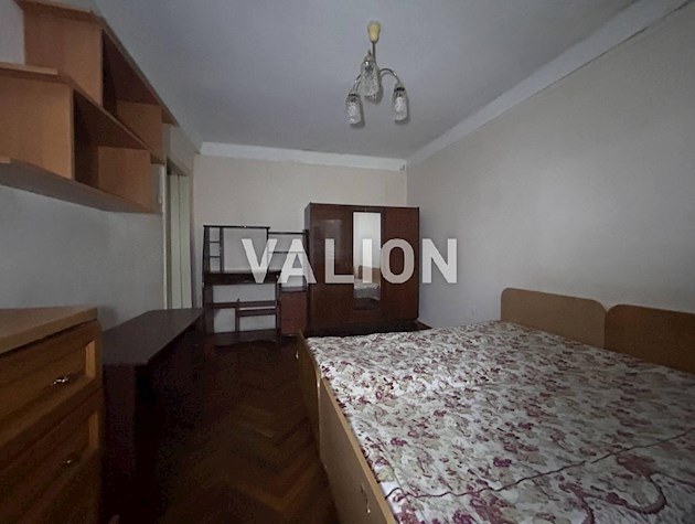 Продажа 1 ком. квартиры в жилом состоянии, 2 этаж, ул. Межевая, 19б. Виноградарь