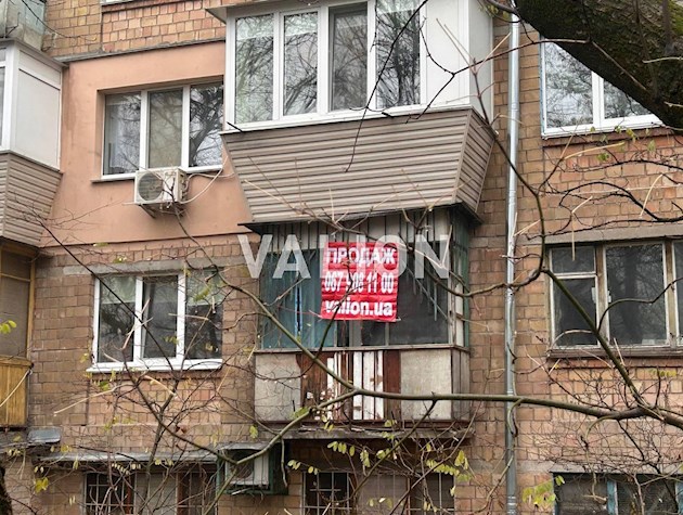 Продажа 1 ком. квартиры в жилом состоянии, 2 этаж, ул. Межевая, 19б. Виноградарь