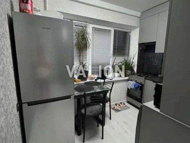 Продаж 1-к квартири вул. Гната Юри 5