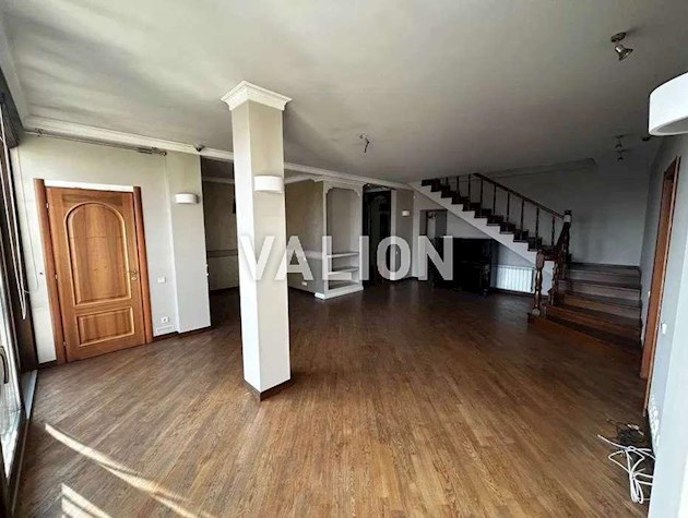 Продажа 6-комнатной квартиры ул. Филиппа Орлика 10