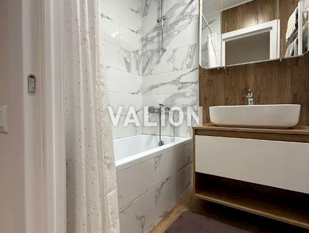 Продажа 3-к квартиры просп. Свободы 1/60