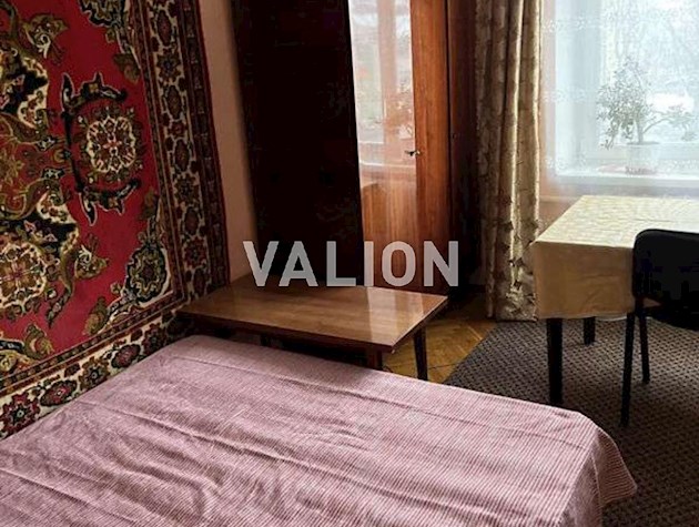 Продаж 2-к квартири вул. Вереснева 12а