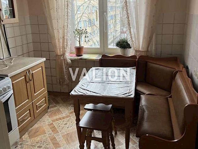 Продаж 2-к квартири вул. Вереснева 12а