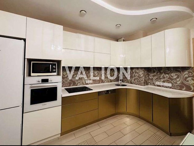 Продажа 2-к квартиры ул. Феодосийская 1а