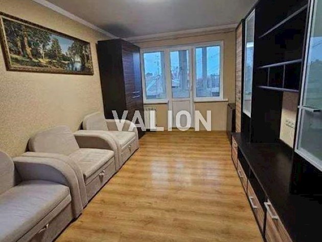 Продажа 2 ком.кв. Васильковская 21/18, метро Васильковская