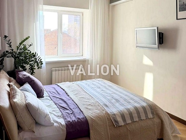 Продаж 2-к квартири вул. В’ячеслава Чорновола 25