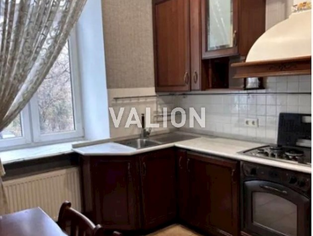 3к. квартира с ремонтом в сталинке, ул. Довнар -Запольского, 2/20