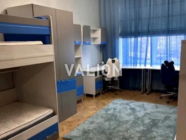 3к. квартира с ремонтом в сталинке, ул. Довнар -Запольского, 2/20