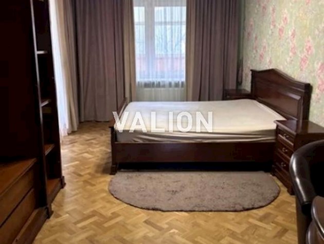 3к. квартира с ремонтом в сталинке, ул. Довнар -Запольского, 2/20