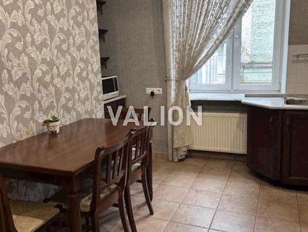 3к. квартира с ремонтом в сталинке, ул. Довнар -Запольского, 2/20