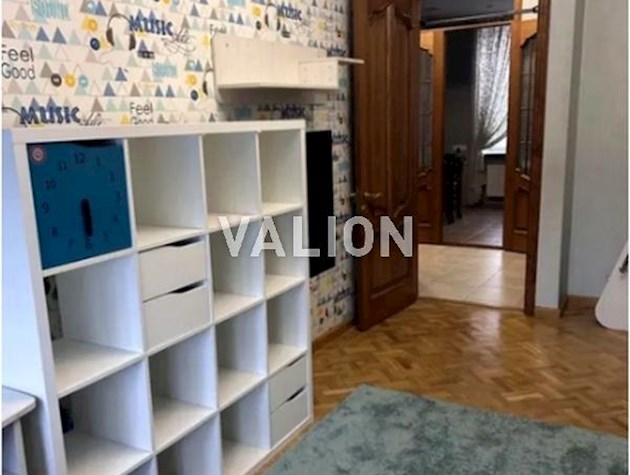 3к. квартира с ремонтом в сталинке, ул. Довнар -Запольского, 2/20