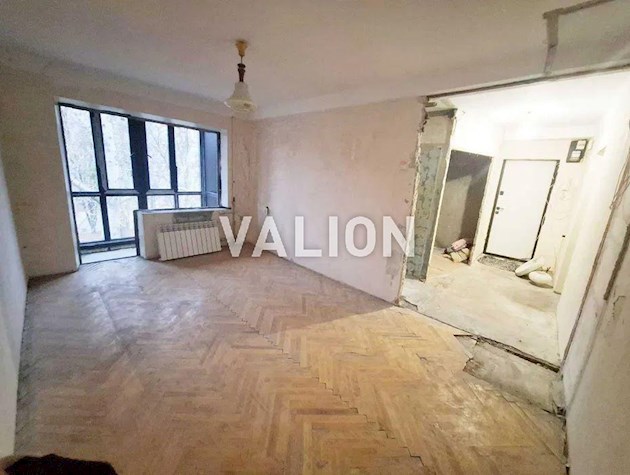 Продажа 3-к квартиры ул. Соломенская 19