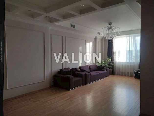 Продажа 4-к квартиры просп. Наука 30