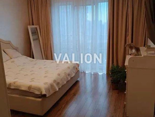 Продажа 4-комнатной квартиры ул. Метрологическая 9д