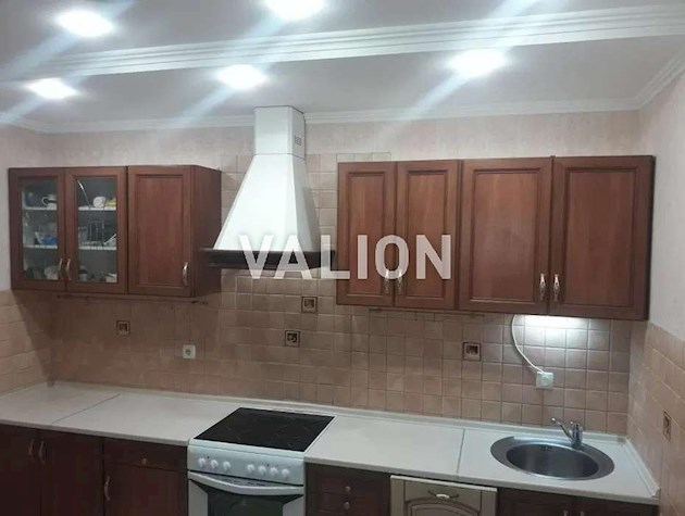 Продажа 1-к квартира ул. Анны Ахматовой 35