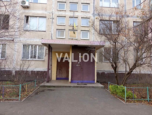 Продам 2-ком. квартиру р-н.Оболони, пр.Оболонский 33а