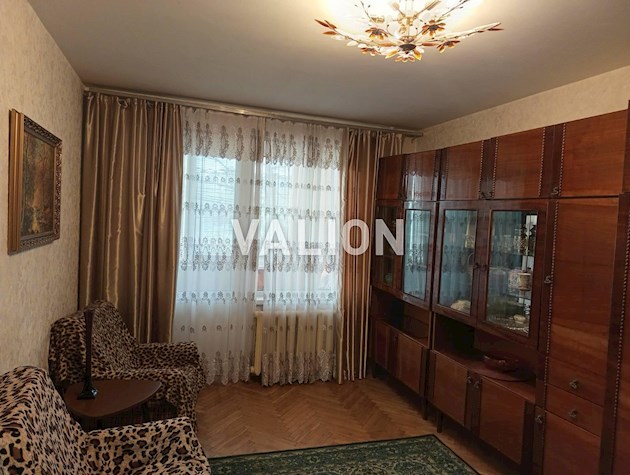 Продам 2-ком. квартиру р-н.Оболони, пр.Оболонский 33а