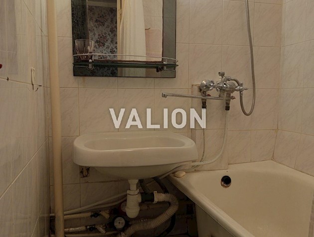 Продам 2-ком. квартиру р-н.Оболони, пр.Оболонский 33а