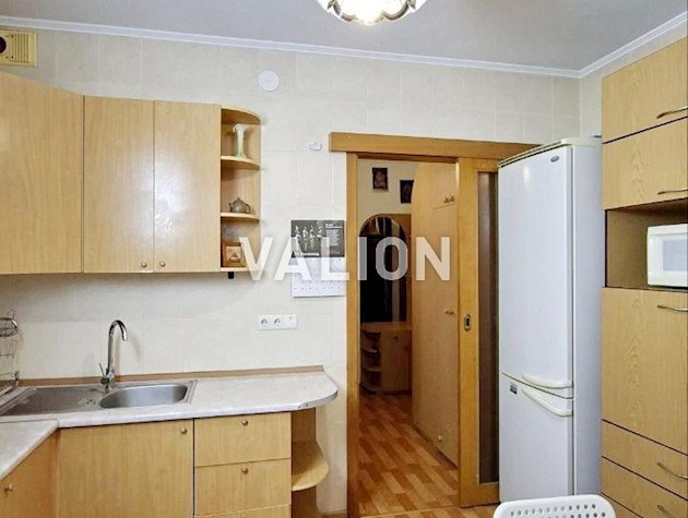 Продажа 1 комнатной квартиры, Дарницкий р-н, ул. Ялтинская 15.