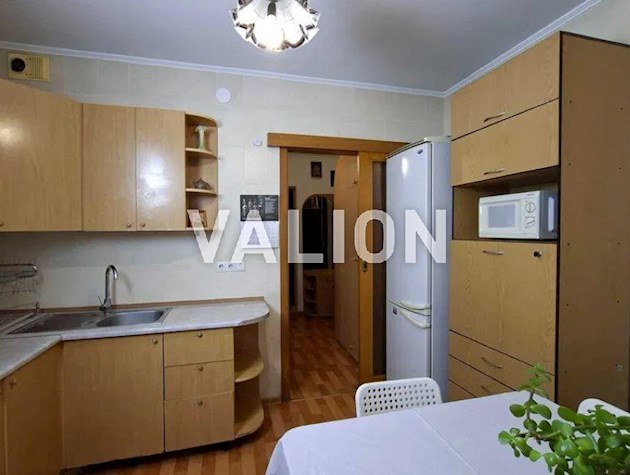 Продажа 1-к квартиры ул. Ялтинская 15