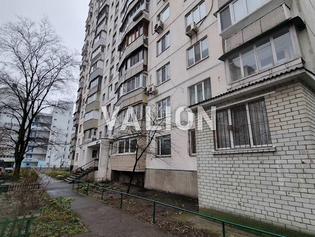 2-к квартира у озера, этаж 8 из 16. Супер локация — Радужная, 21