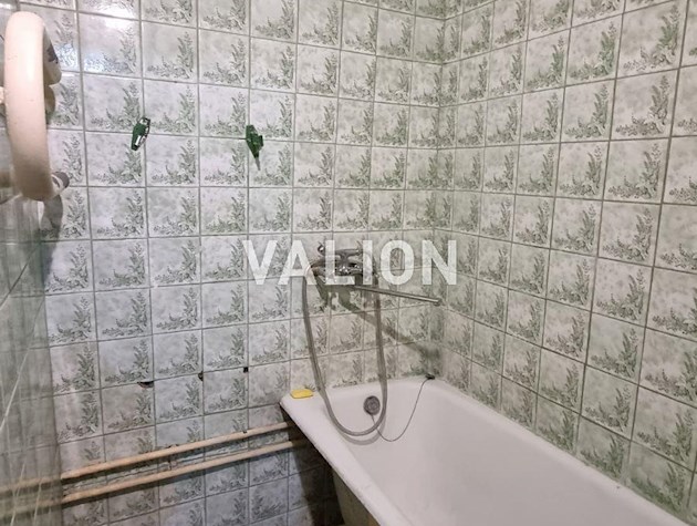 2-к квартира у озера, этаж 8 из 16. Супер локация — Радужная, 21