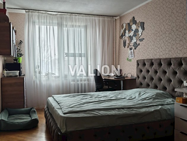 Продажа 3к квартиры 67.3 кв. м на бульв. Жюля Верна 9.